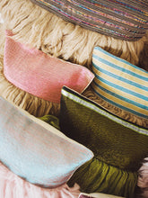 Load image into Gallery viewer, wugo throw decorative pillows