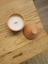 Load image into Gallery viewer, ÌHÉ Wood Wick Candle - Saharan Clay Holder
