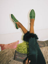 Load image into Gallery viewer, Women&#39;s Pēkäk Lounge Slippers - Iroko Green
